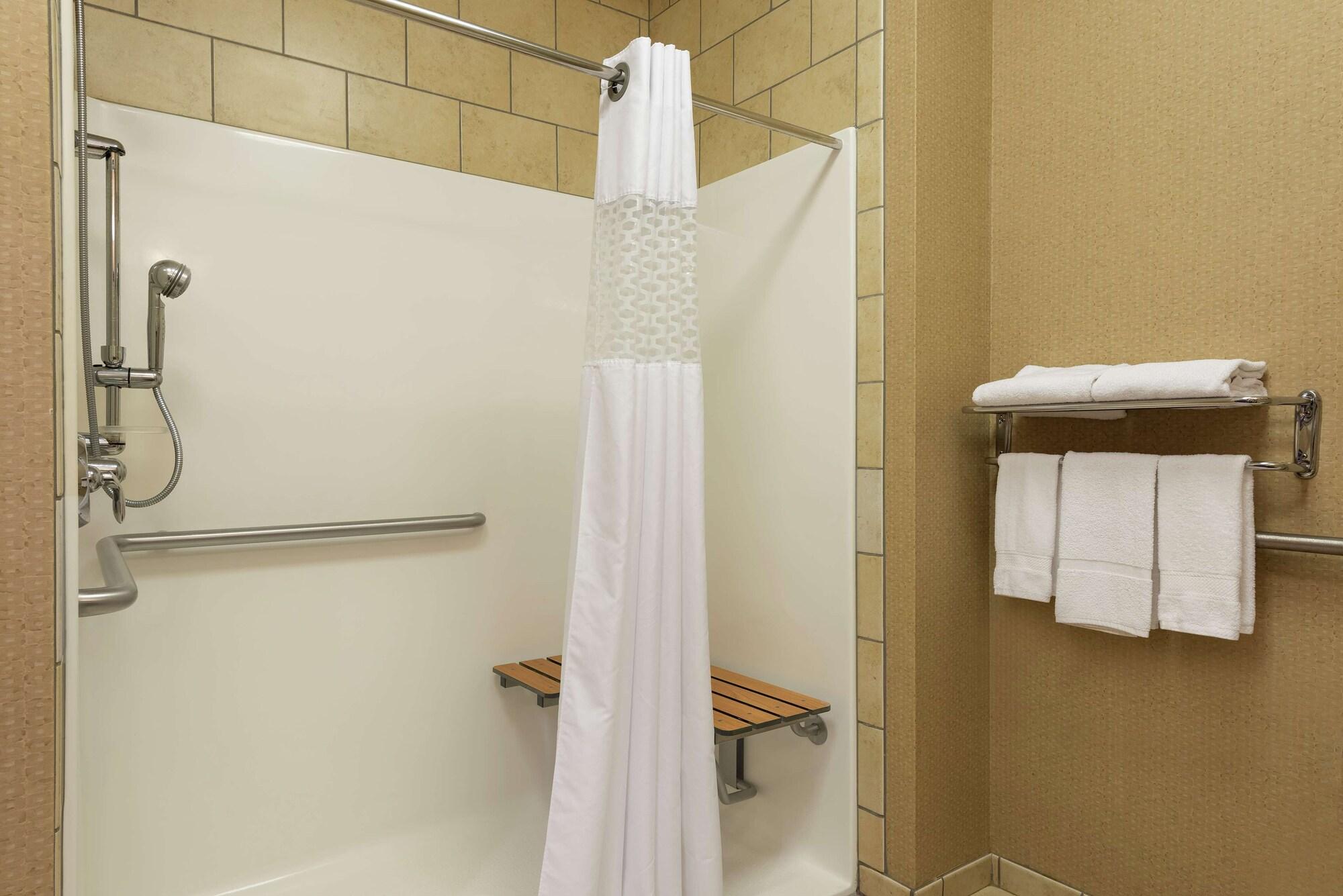 Hampton Inn Warsaw Zewnętrze zdjęcie