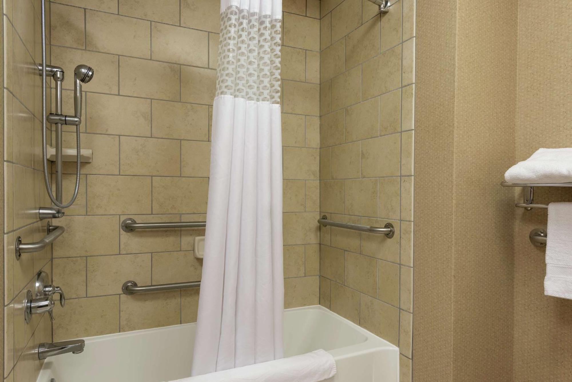 Hampton Inn Warsaw Zewnętrze zdjęcie