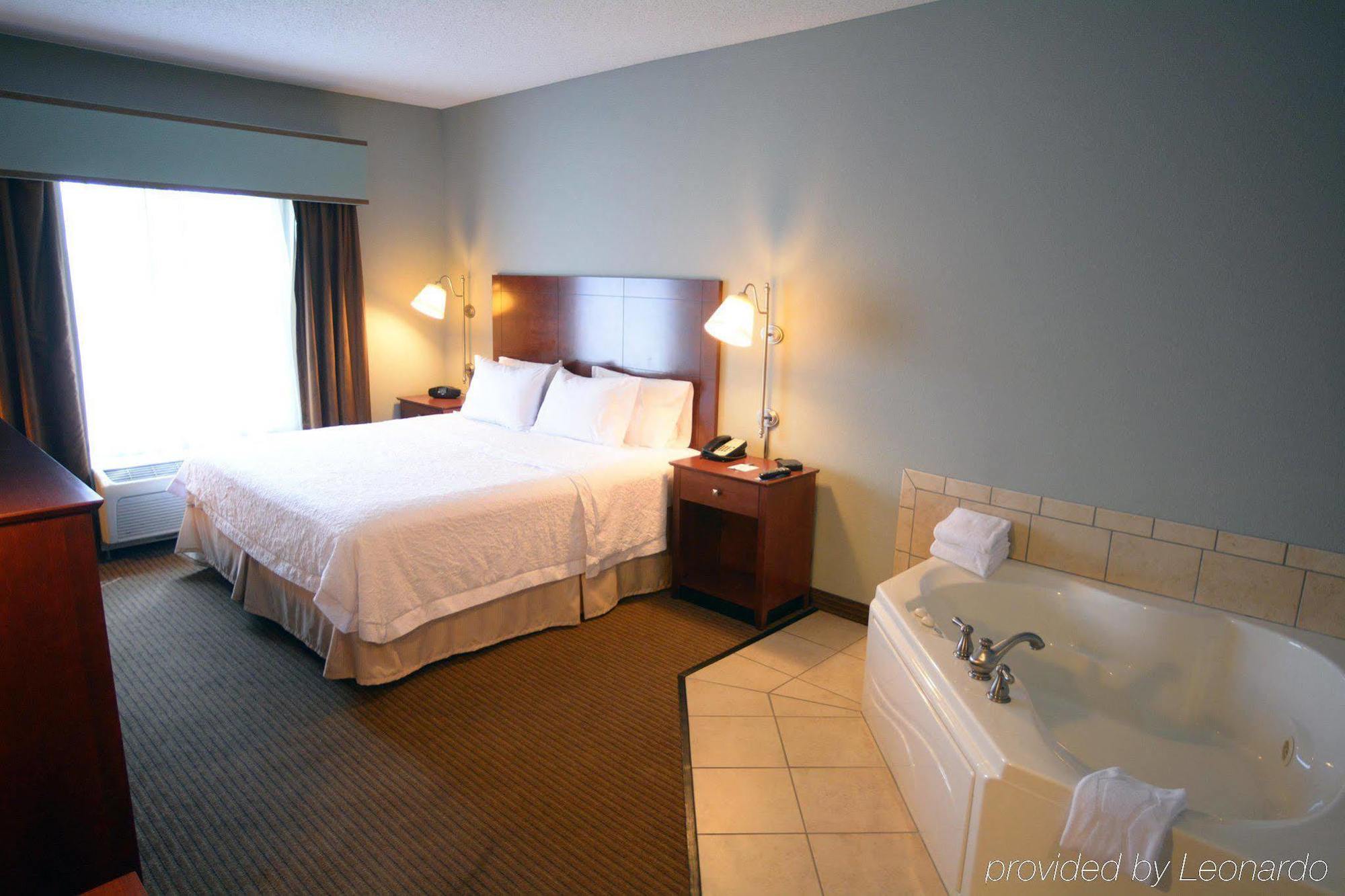 Hampton Inn Warsaw Zewnętrze zdjęcie